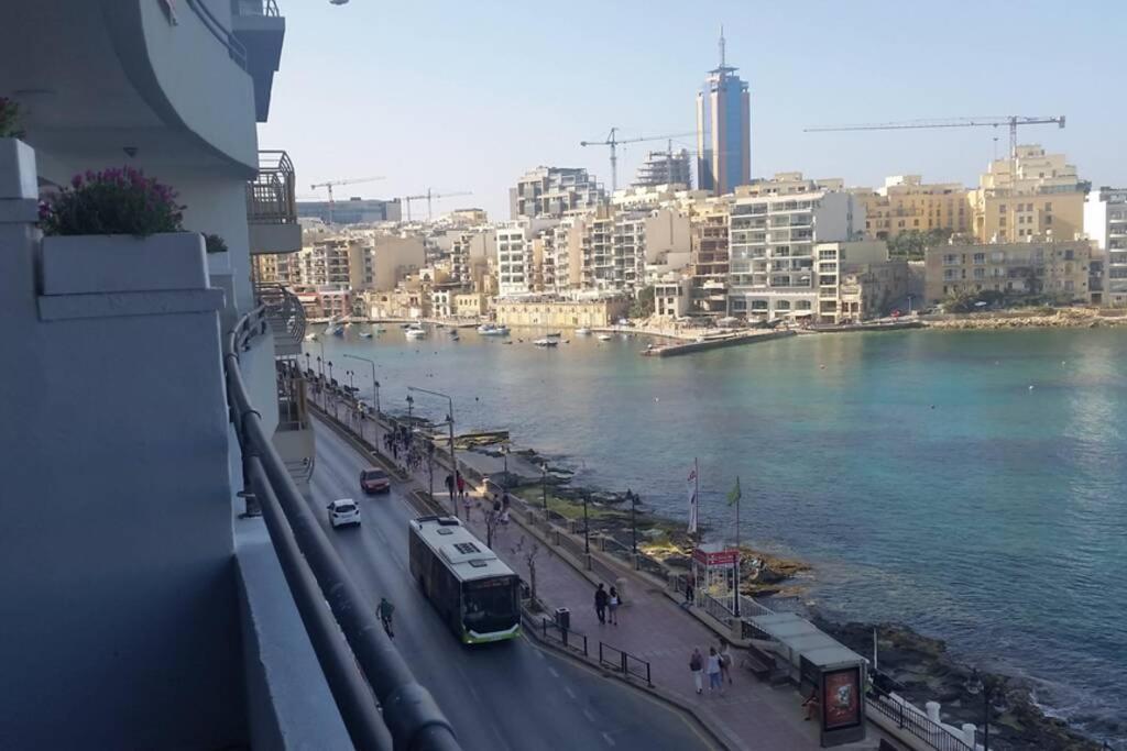 St Julians' Sea Front, Spectacular View, Apartment Saint Julian's Екстер'єр фото